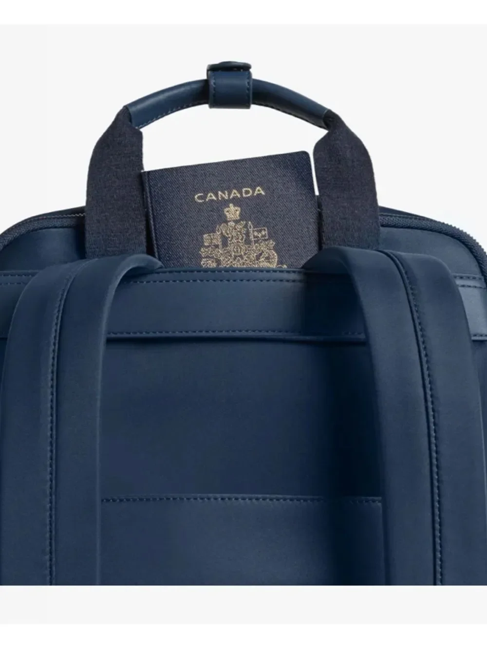 Monos metro backpack in Oxford blue ~ Excellent